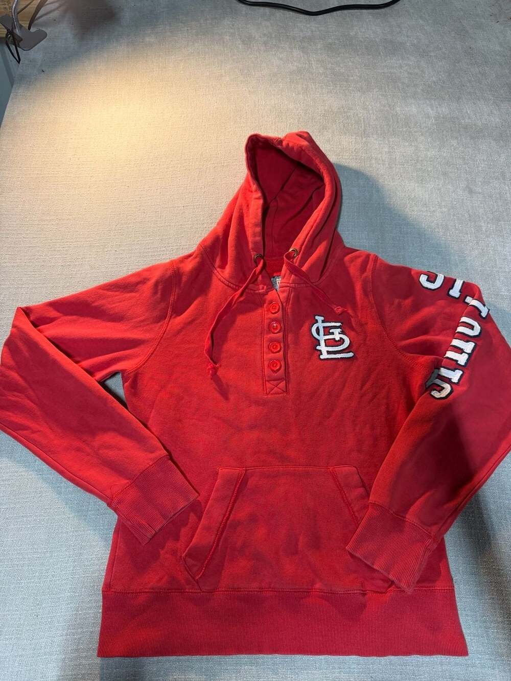 Soft As A Grape St. Louis Cardinals Red Hoodie Size L/G Henley Pullover